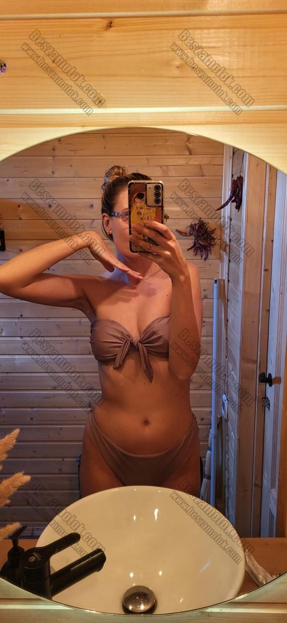 Kate paros masszazs profil kepes profil - masszazsparban.hu Kate - +36 20 264 0549 - masszazs parban foto
